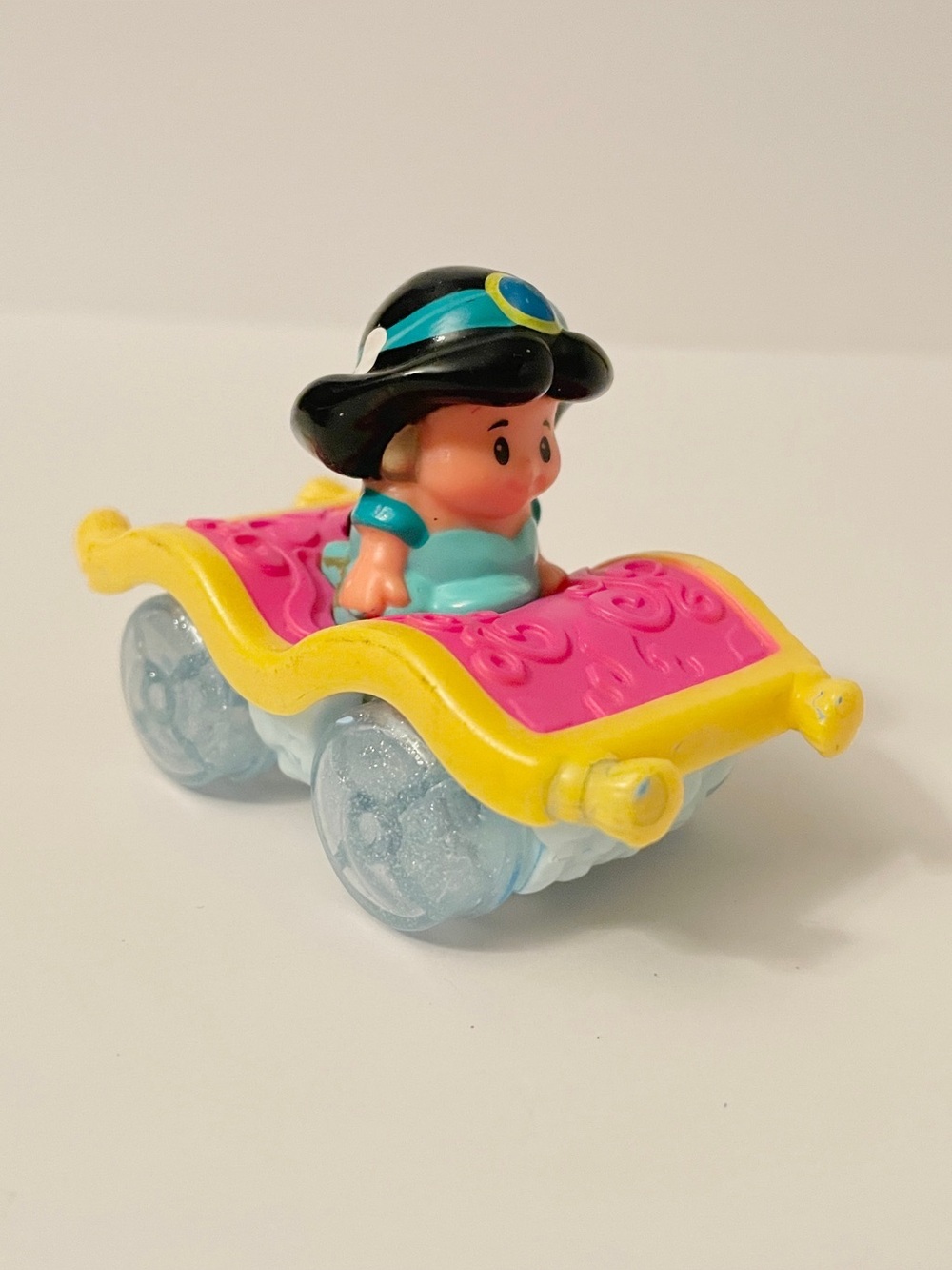 Fisher Price Little People Disney Princess Jasmine Magic Carpet Wheelies Aladdin